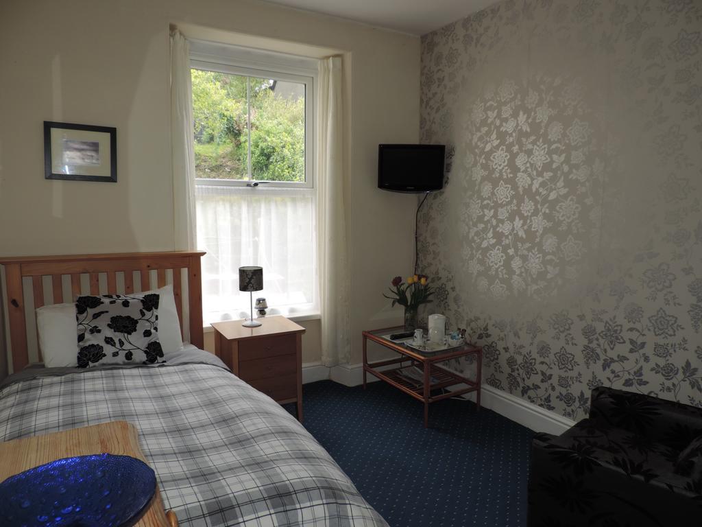 Fern Villa B&B Fishguard Habitación foto